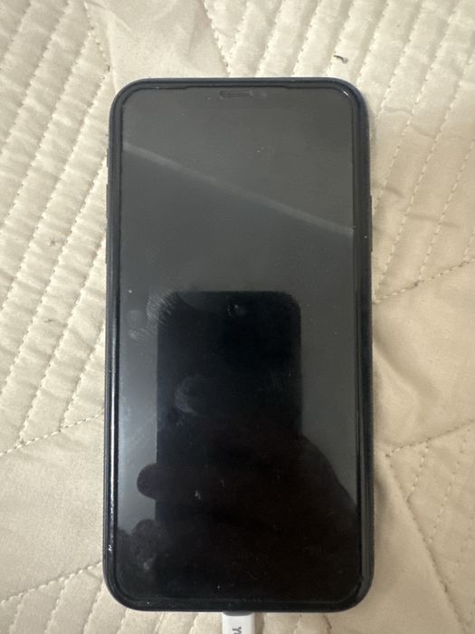 IPhone 11  в отличном состоянии