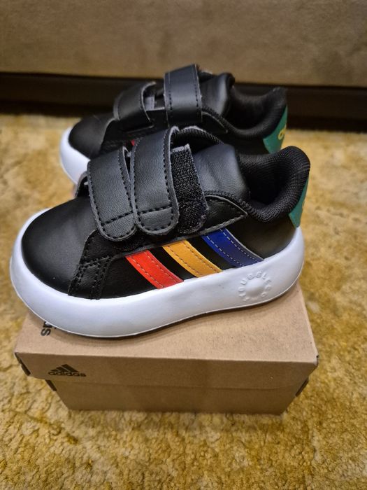 Детски(бебешки) обувки adidas