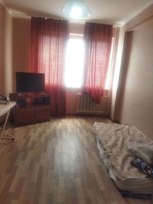 Продажа двухкомнатной 9- 4 етаж  Sotiladi 2 xona 9 qavat dom 4 qavatda