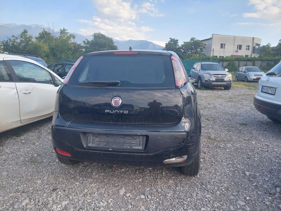 Fiat Grande Punto 1,2 i , Фиат Гранде Пунто Ево на части!
Юни 2010