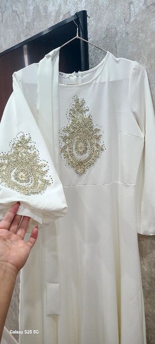 Платье нарядное вечернее