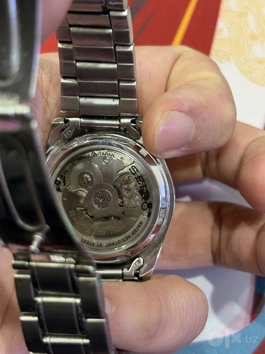 Seiko 5 arabic dial механические