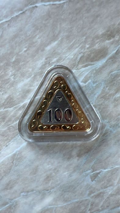 Продам ценные монеты и медаль! Дешево