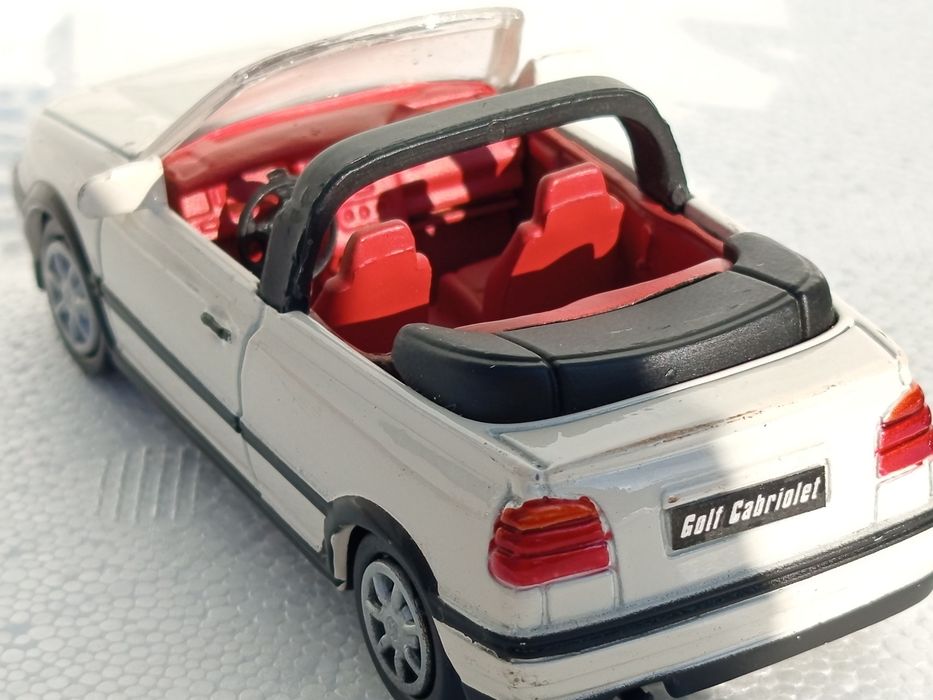 Lot de 2 machete auto 1/43 VOLKSWAGEN GOLF, New-Ray