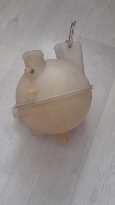 Продам запчасти на спринтер