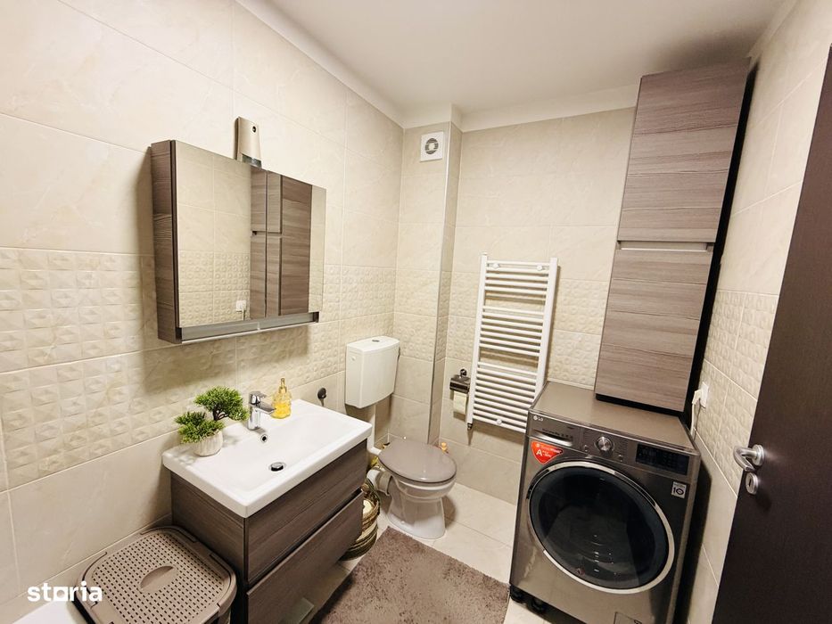 Apartament 3 camere, balcon loc de parcare inclus