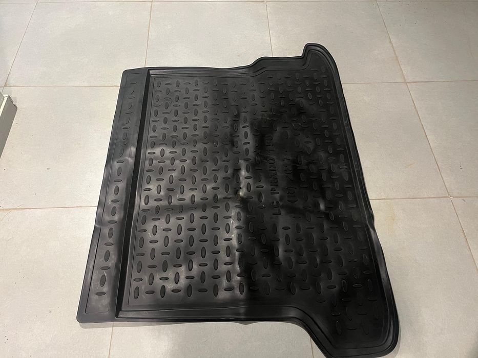 Полик багажника Прадо 150