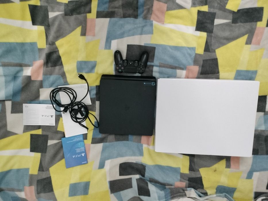 PlayStation 4 Slim