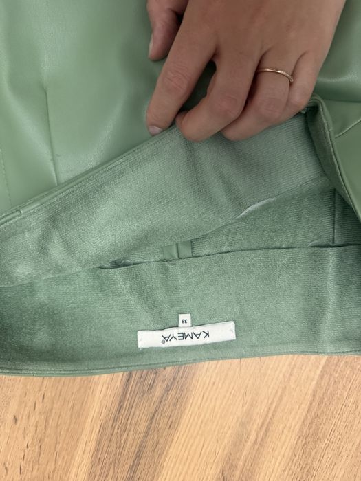 Продается вещи одежда