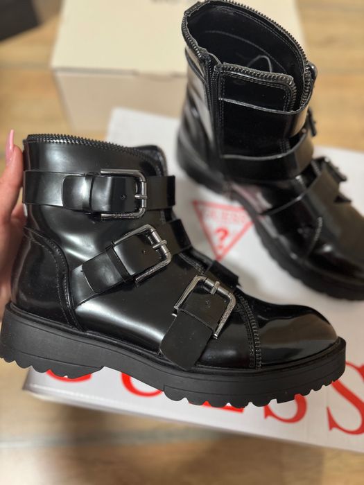 Боти Guess, черен лак