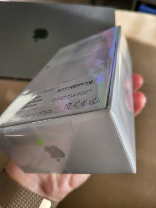 Iphone 8 silver 64GB нов, фабрично запечатан, рядък