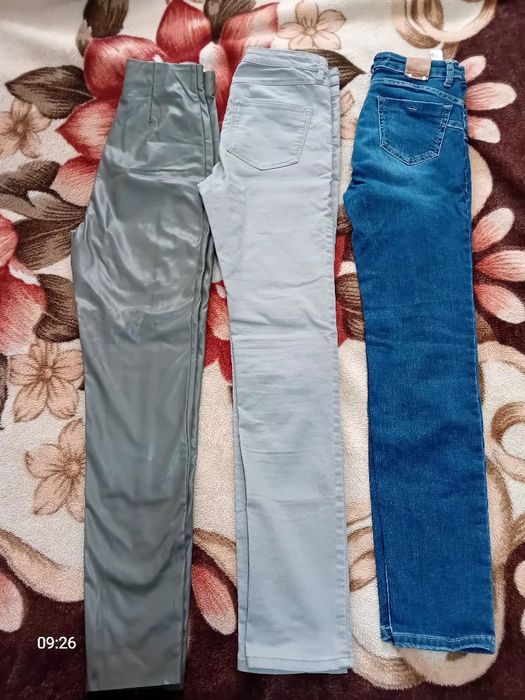 Lot pantaloni 164