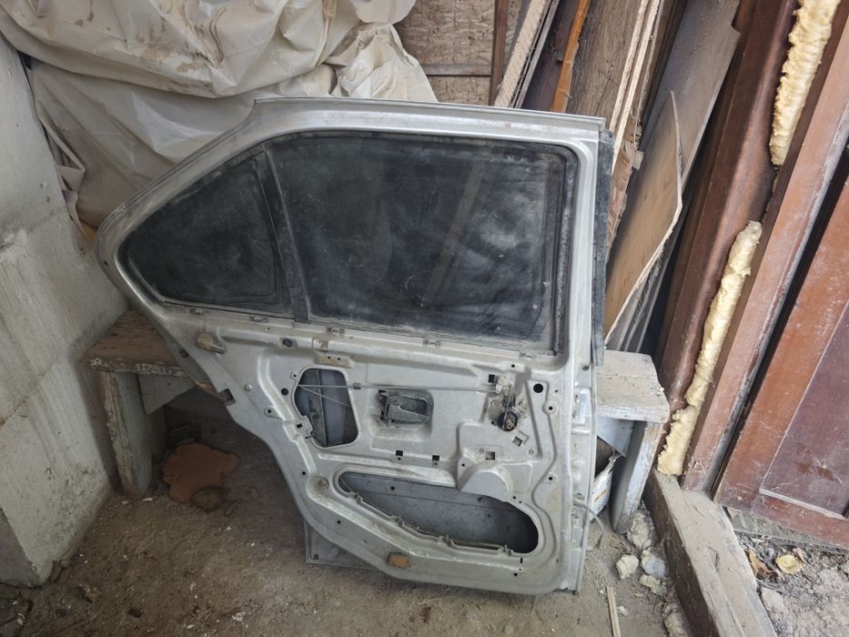Двери и багажник на   BMW 320