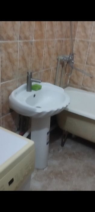 1 бөлмелі пәтер, 3 этаж ұзақ уақытқа жалға беріледі