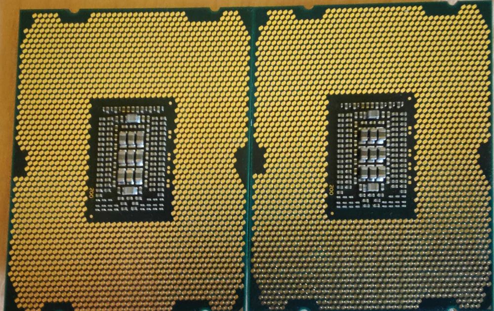 2xCPU Intel® Xeon® Processor E5-2620 6 nuclee 12 threads