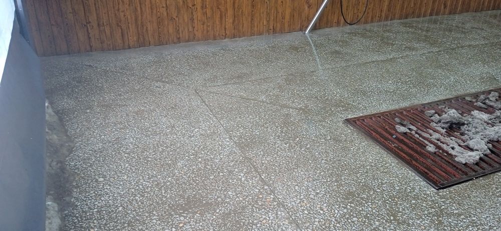 Полы из мраморной крошки