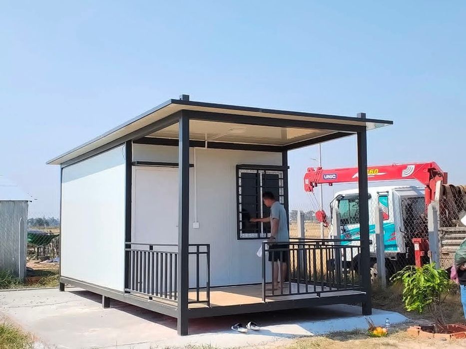 Vindem containere modulare