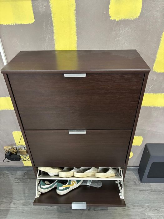 pantofar 3 sertare. ca nou