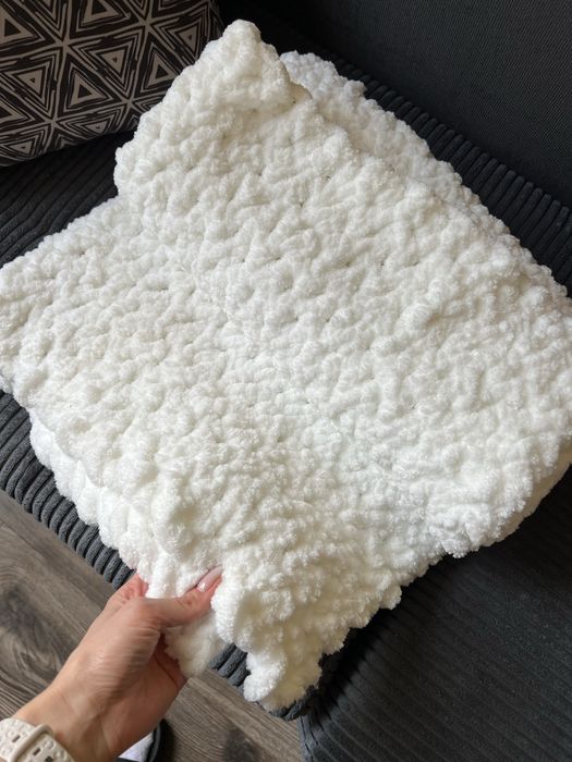 Бебешко одеало с едра плетка.