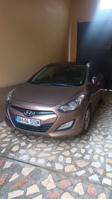 Hyundai i30 1.6 benzina
