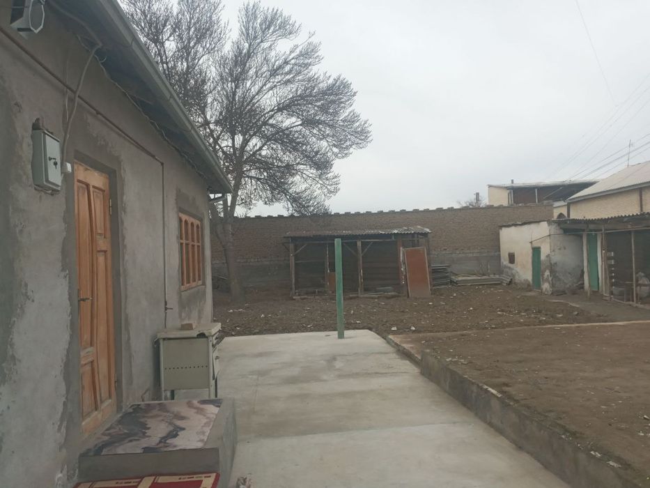 3 honali uy sotiladi