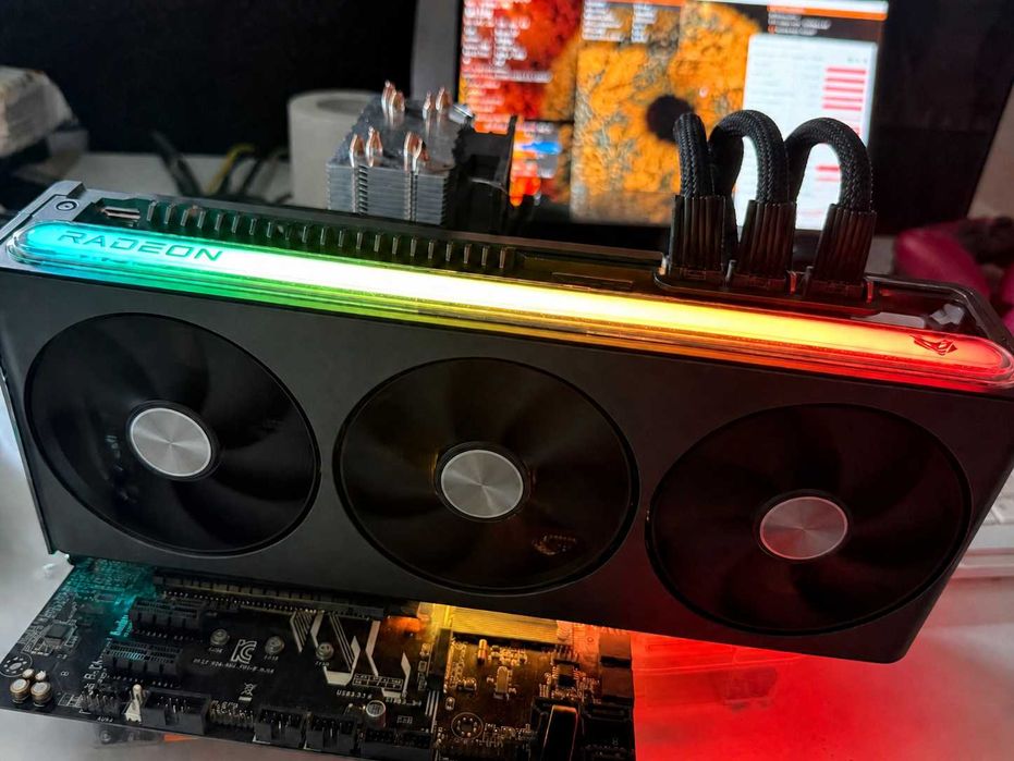 Placa video RX 7900 XT 20GB Sapphire