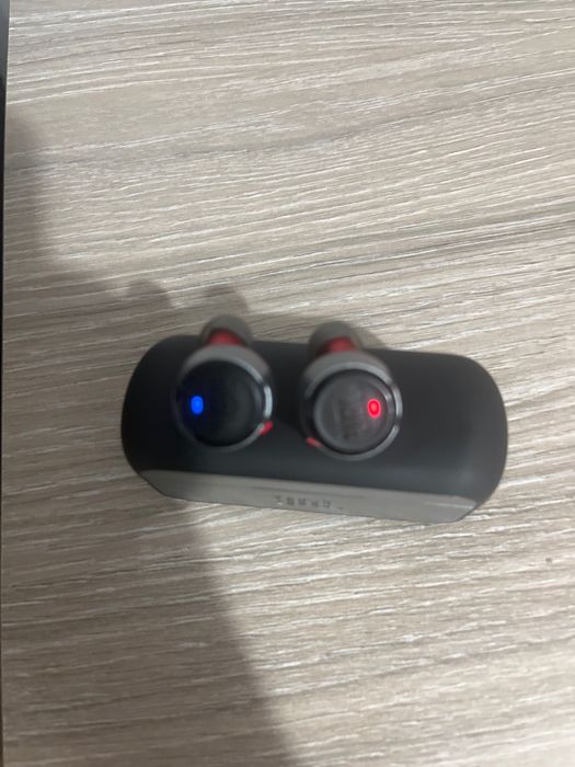 Căști jbl bluetooth complet funcționale