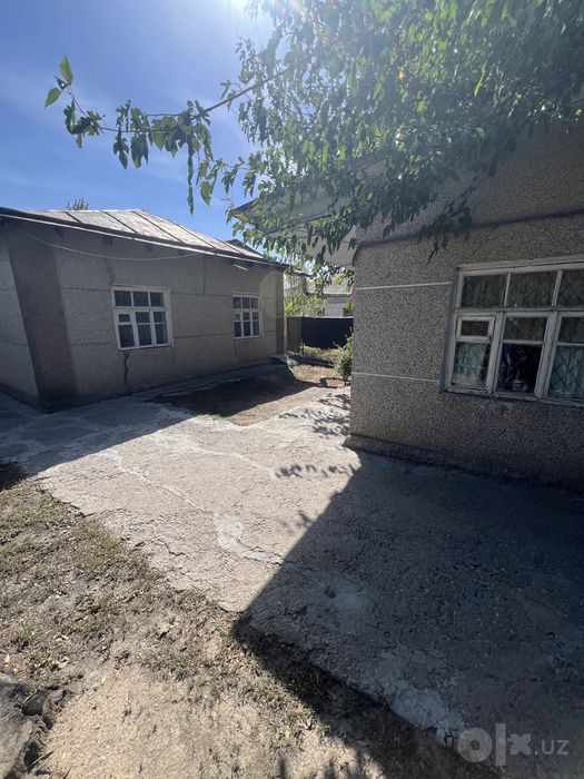 Продается дом 6 соток в доль главной дороги