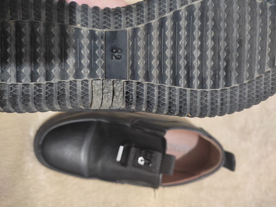 Туфли на мальчика.