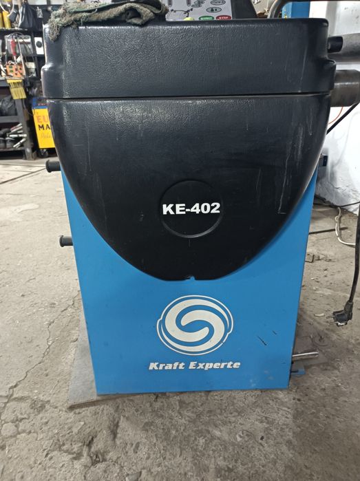 Продам балансировочный станок Kraft experte 402