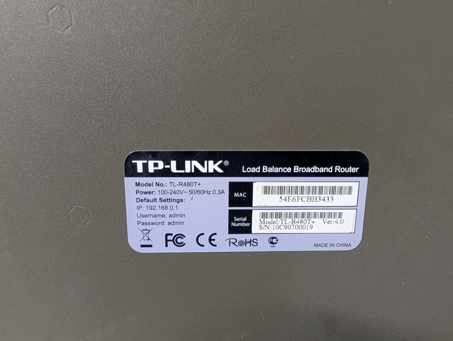 Router cu load balancing