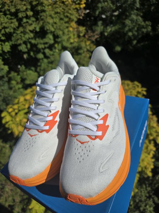 Hoka Clifton 10 42 43 si 44 Noi!