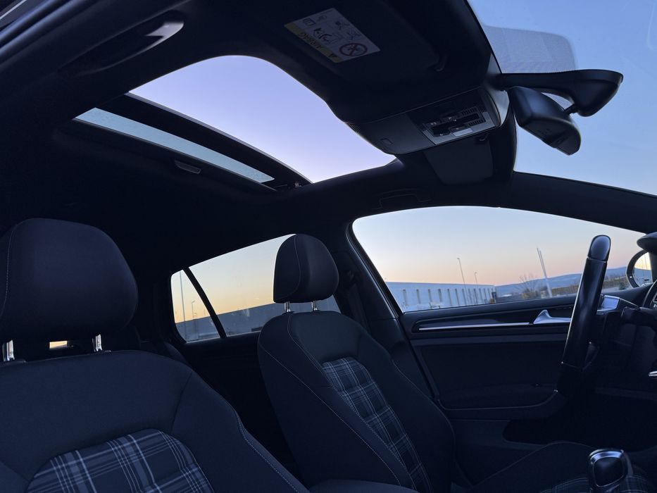 Volkswagen Golf 7 GTD / Sport&Sound / 2015 / Panoramic / Dynaudio /