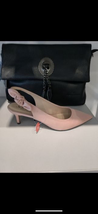 Vand pantofi eleganti cu toc mic