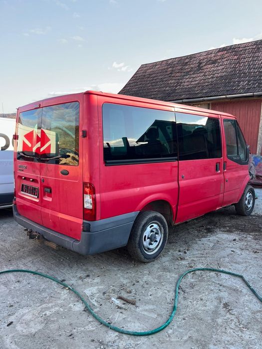 Dezmembrez Ford Transit 2.4 Diesel