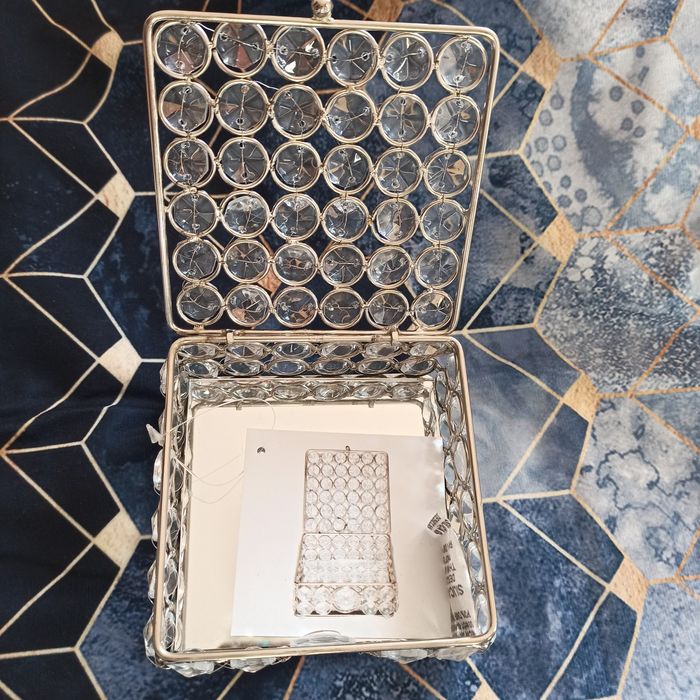 Кутия за бижута- нова