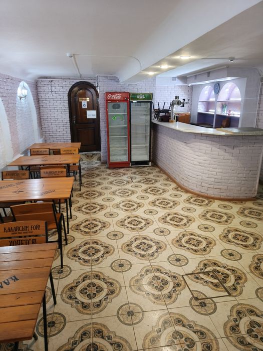 Продаём кафе-магазин по пр. Республики