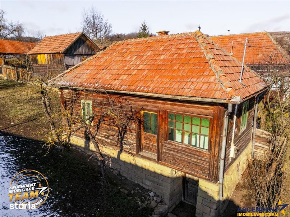 Film! Teren apreciabil, 2.819 mp + casa, Mereni, Covasna