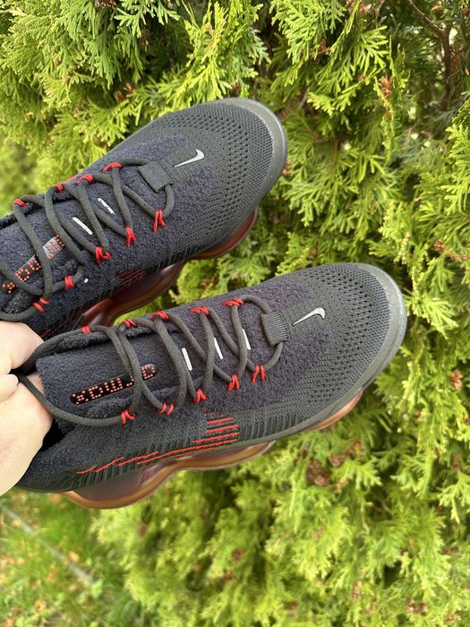 Отново Air Max Scorpion Flyknit "Triple Black"