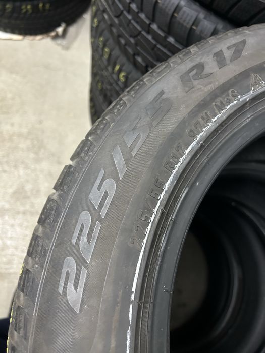225/55/17 Pirelli 4 броя Зимни
