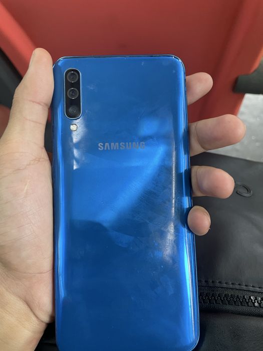 Продам Samsung A50