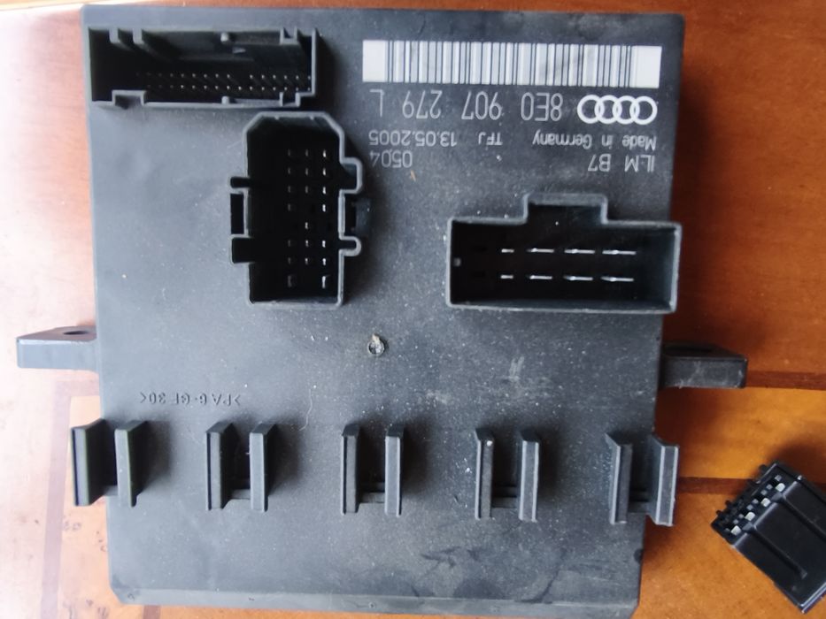 Комплект задно огледало дъжд/светлина за Ауди А4 Б6/Б7