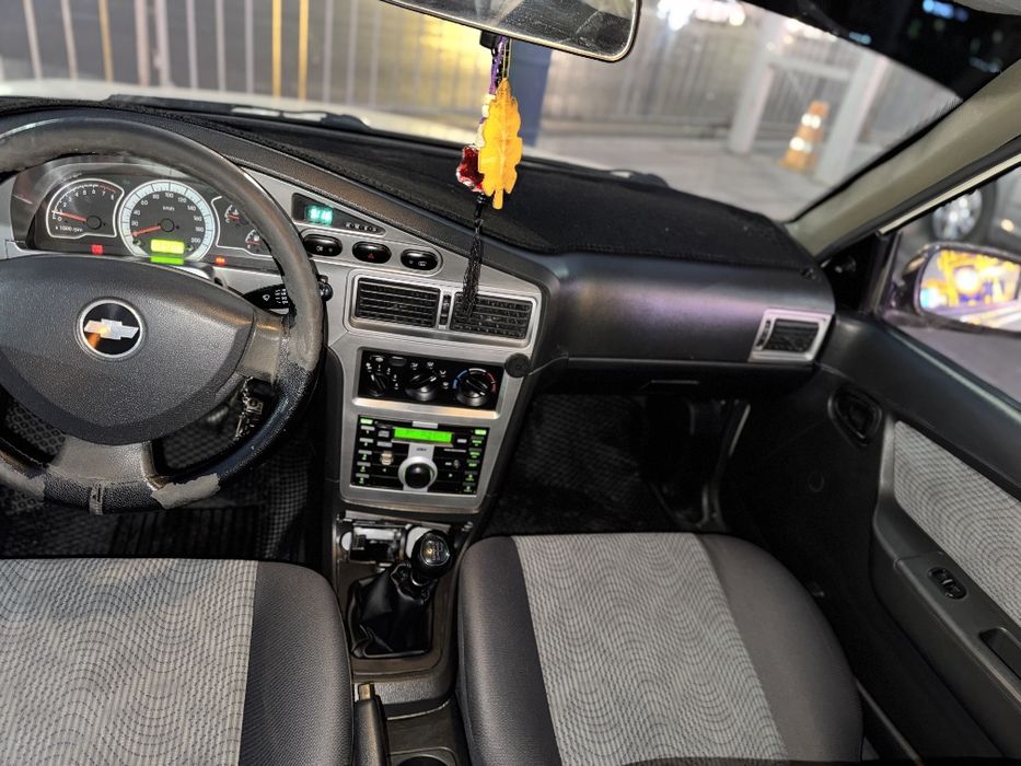 Nexia 2 sotiladi gibrit  aʼlo holatda