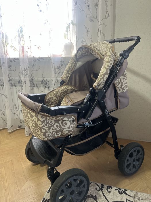 Продам детскую коляску Б/У