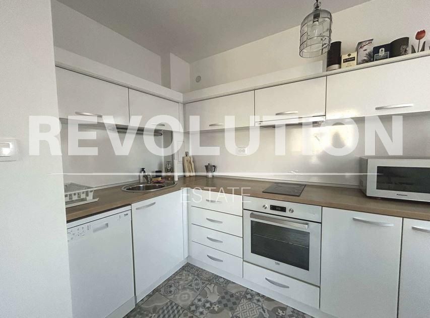 Дава се под наем Двустаен апартамент в Варна, Зимно кино Тракия - 60 кв.м за 500 € - Снимка #3