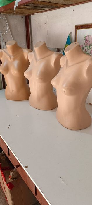 Продам манекены в колличестве 3 штука.