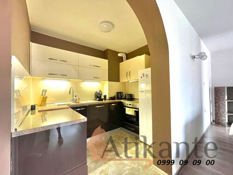 Дава се под наем Тристаен апартамент в София, Красно село - 103 кв.м за 1000 € - Снимка #4