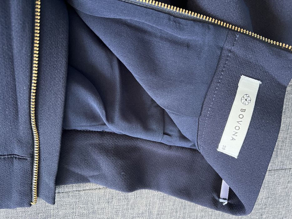 Елегантна дамска пола в син цвят