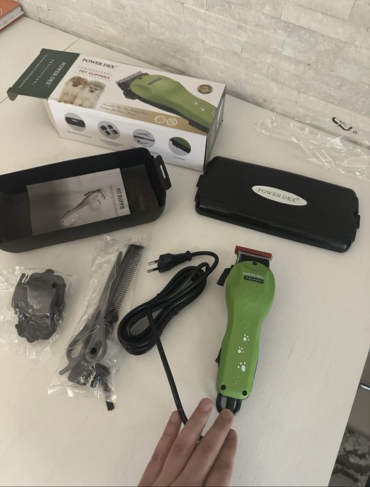 Masina de tuns animale profesionala, set complet cu accesorii, silentioasa, pentru caini și pisici