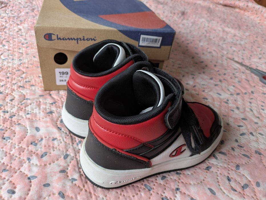 Adidasi Champion marime 29.5